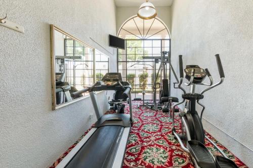 Best Western Plus Hill House - image 3