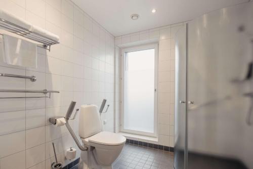 Best Western Malmo Arena Hotel - image 5