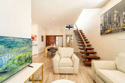 Platinum Peak Luxury Apartment -Victoria Falls - image 5
