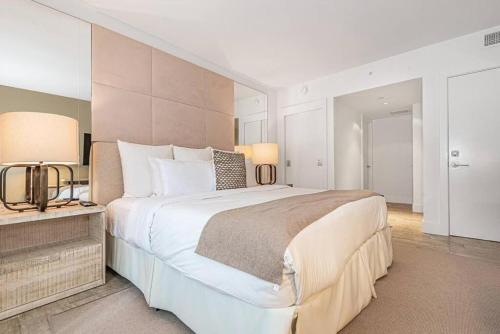 1 Hotel King Suite 1BR 1 5BA in Miami Beach, USA