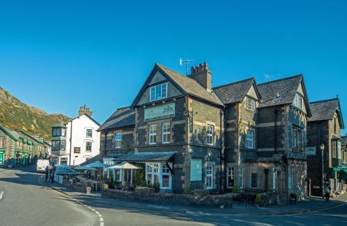 Exterior view, The Yewdale Inn Hotel Pub and Neapolitan Pizzeria in Coniston