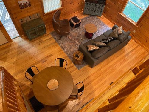 Lilly and Olivers Cabin in Black Mountain, USA
