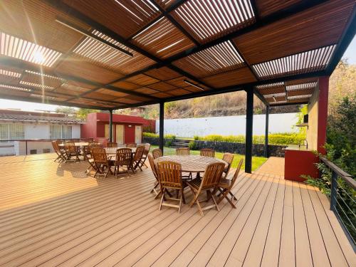 Surrounding environment, ANUIES Valle de Bravo HOTEL y CONVENCIONES in Valle De Bravo