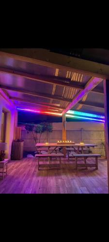 Maisonnette independante avec terasse a 45 mn de Paris in Nemours