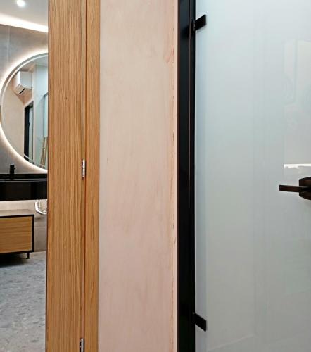 King Suite image 2