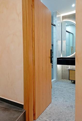 King Suite image 1