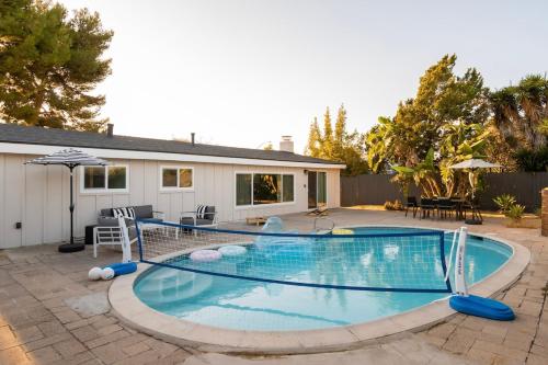 Jacuzzi-Pool-BBQ-King Bed-Private Parking in San Diego, USA