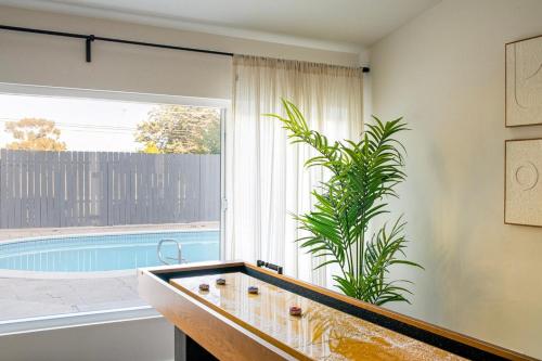 Jacuzzi-Pool-BBQ-King Bed-Private Parking in San Diego, USA