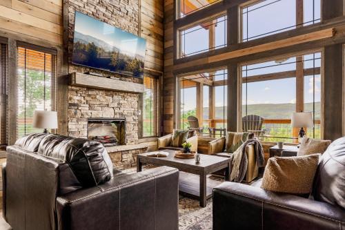 Bear Mountain Vista in Wears Valley (TN)