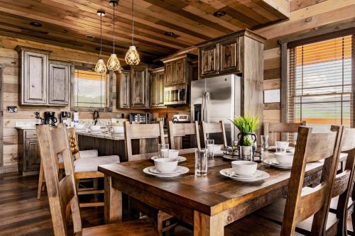 Bear Mountain Vista in Wears Valley (TN)