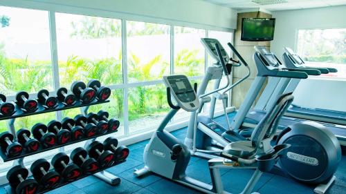 563104305 Holiday Inn Acapulco La Isla by IHG