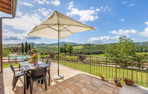 Lovely Home In Casole Delsa With Kitchen