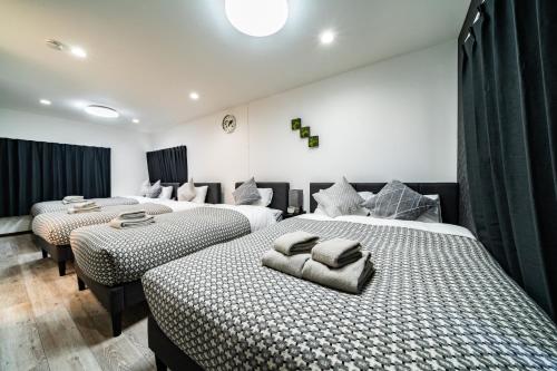86, Panda Hotel, Private house rental