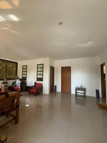 ทัศนียภาพภายนอกโรงแรม, MoRue's Den in บาทางกัส