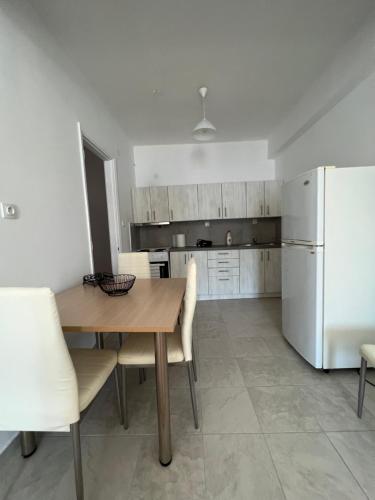 Konyha, SALTSEA Apartment in Xironomi