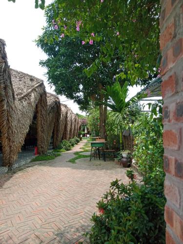 Tam Coc Village Bungalow