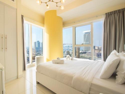 Urban Retreat: Sea View Apartment in Dubai Marina, Dubaj (fotografie 3)