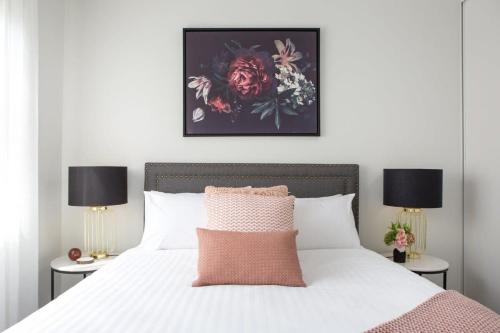 Sunny Apartment in Quiet and Green Neighbourhood - main image