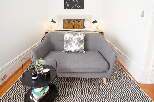 Tasteful Modern Studio 2.3Km From City Centre - image 4