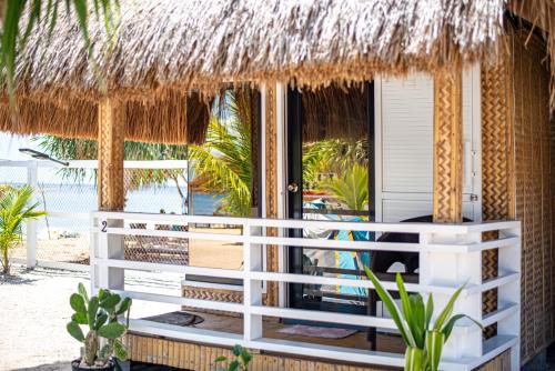 Dreamshore Kiwi Beach Resort in Tablas Island