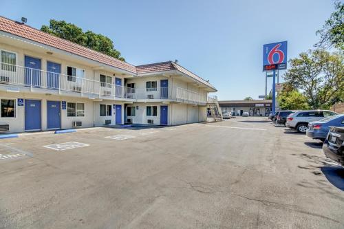 Motel 6-Stockton, CA - North