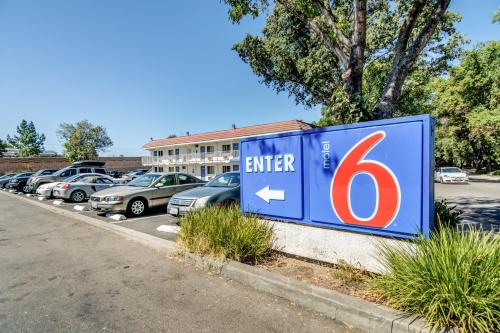 Motel 6-Stockton, CA - North