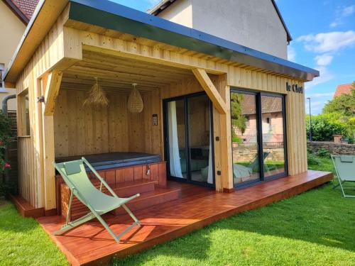 Gyógyfürdő, Gîte Le Chut - Piscine & Jacuzzi - 11 à 14 personnes (Gite Le Chut - Piscine & Jacuzzi - 11 a 14 personnes) in Rangen