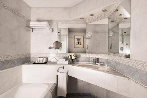Corinthia St George's Bay - image 5