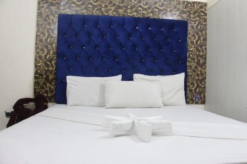 Super Family Guest House - Lahore