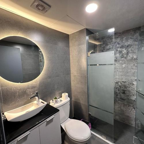 Chuveiro, Batroun Modern Guest house in Batroun