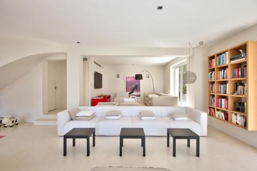 Villa Mont Boron, vue mer exceptionnelle, Nice (photo 7)