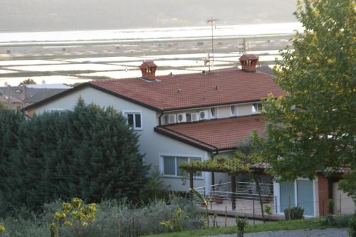 Rooms & Apartments Giulia - image 9