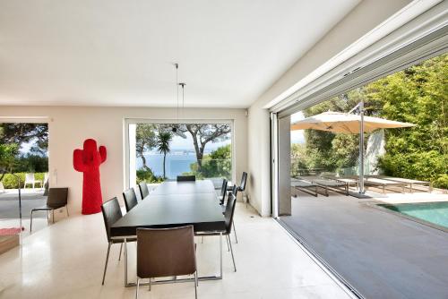 Villa Mont Boron, vue mer exceptionnelle, Nice (photo 6)