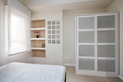 Two-Bedroom Deluxe Apartment with Balcony image 10