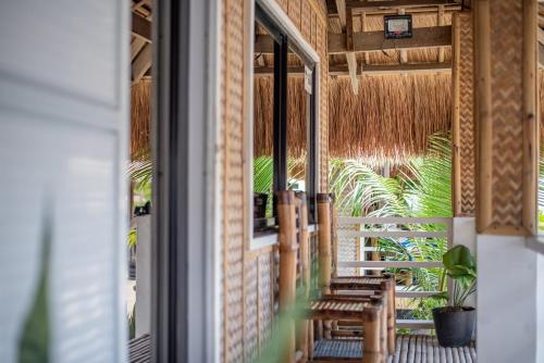 Dreamshore Kiwi Beach Resort in Tablas Island