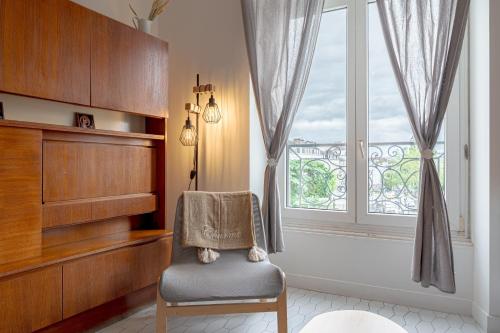 One-Bedroom Apartment image 3