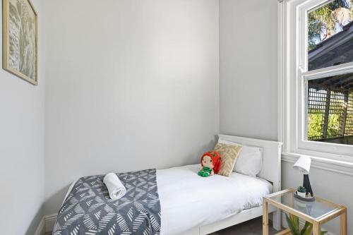 Lovely Single Room - Nearby Transport & Shops - Shared Bathroom, Killara