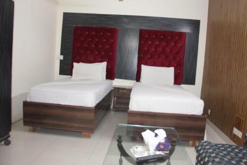 Super Family Guest House - image 8