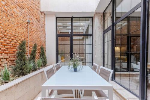 MIT House NoMad Latina en Madrid - image 5