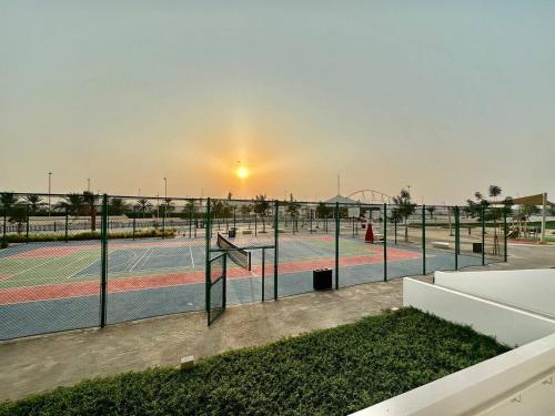 Yas Sea Views 1bhk Ferrari World & F1 Gym Yas Sea Views 1bhk Ferrari World & F1 Gym