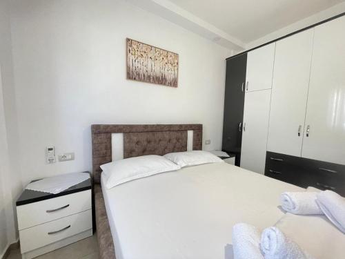 1 double bed, 2 sofa beds
