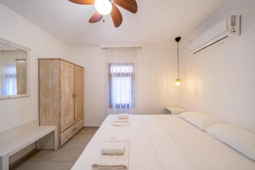 Apartment with Garden View image 4