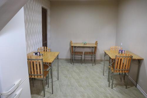 Lucy guest house in Garni