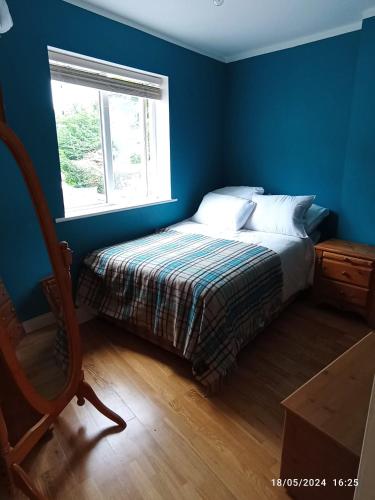 Town Centre House in คลอเนคิลตี