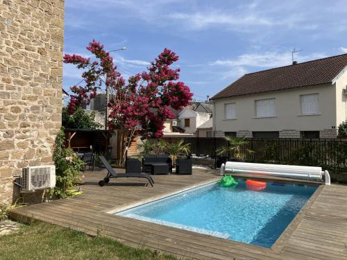 Maison Familiale avec Piscine - Location, gîte - Brive-la-Gaillarde