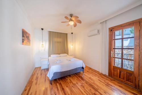 Apartment with Sea View image 6