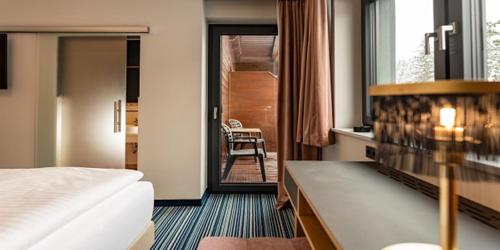Classic Double Room image 4