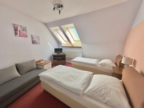 Hotel Růžek - image 13