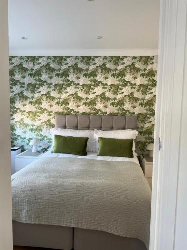 Frinton45, Essex