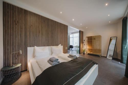 Homely Berlin - Luxury Loft, Modern, Near Kurfürstendamm I Cafe, Berlin (photo 9)